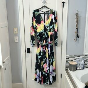 Buxom Curvy casual floral dress